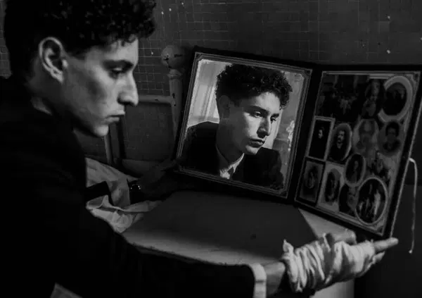 Abbiamo visto &ldquo;L&rsquo;orto americano&rdquo;, ma com&rsquo;&egrave;? &Egrave; davvero il pi&ugrave; bel film di Pupi Avati? Il rosario dei morti, Hitchcock, Filippo Scotti e l'eternit&agrave; del cinema