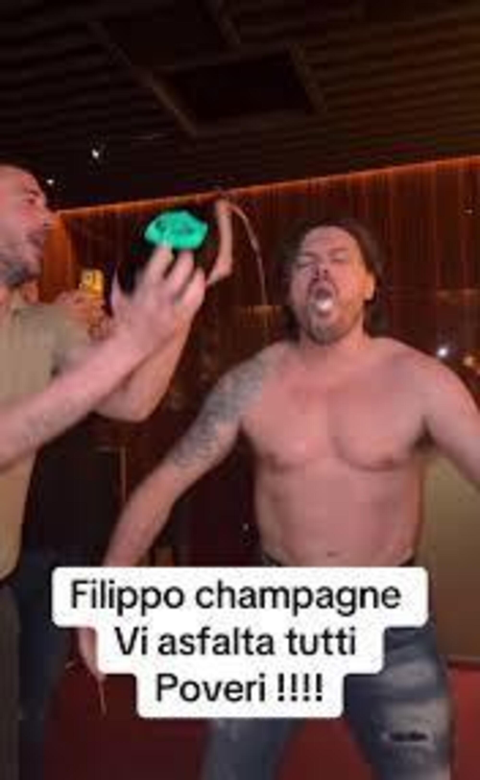 Filippo Champagne sui social