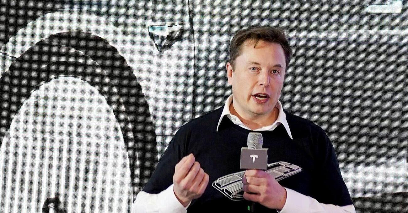Ma a Elon Musk frega ancora di Tesla? La verit&agrave; &egrave; che, anche se il titolo crolla in Borsa, la chiave per prendersi lo spazio &egrave; un&rsquo;altra (e c&rsquo;entra sempre Donald Trump)...