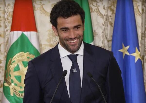 Lo show di Matteo Berrettini a Tintoria: dal discorso cambiato al Quirinale, passando per il test antidoping, il ripudio del padel fino alle canne