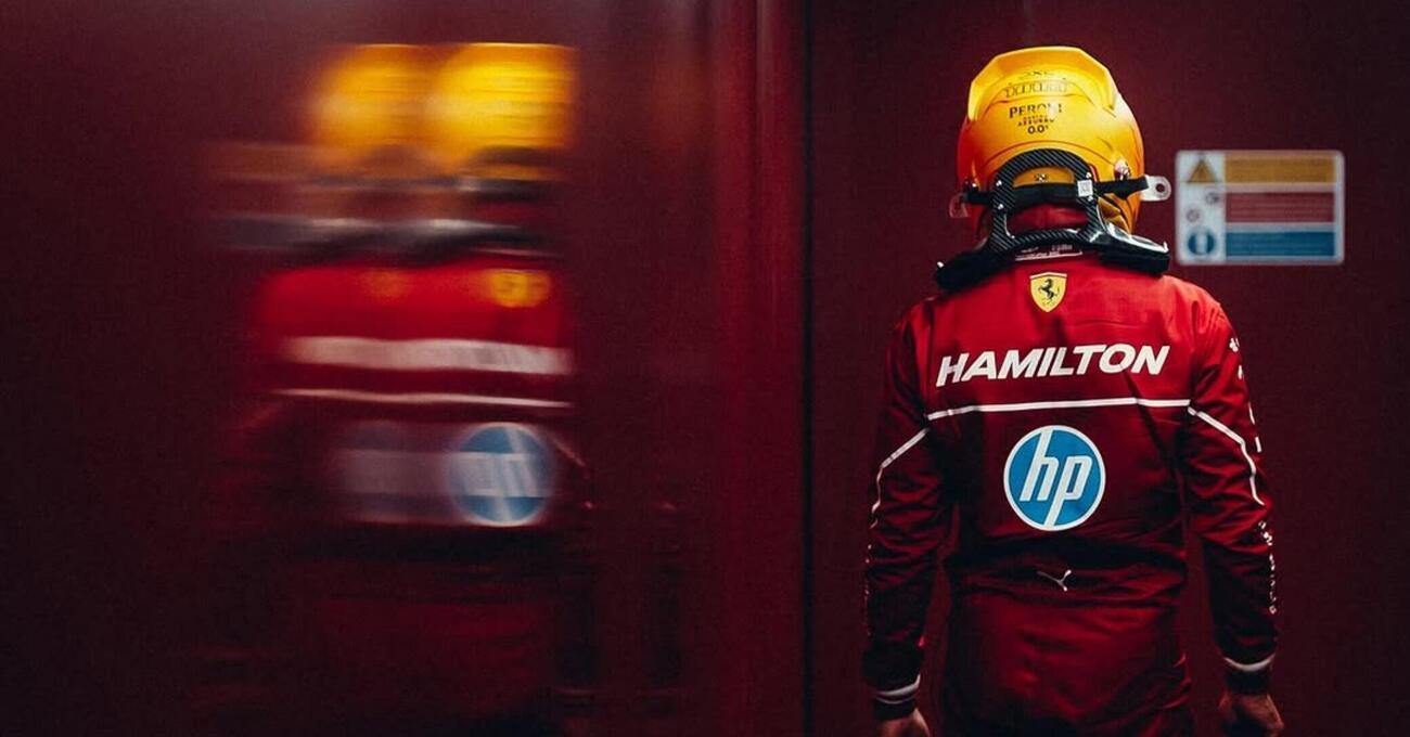 Ok ma come &egrave; andato davvero l&rsquo;esordio di Lewis Hamilton con la Ferrari? Da panico: &ldquo;Contento solo con il primo posto, voglio provarle tutte per vincere insieme alla Scuderia&rdquo;