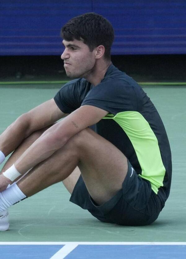 &ldquo;Ero nervoso tutto il giorno&rdquo;: la dolorosa confessione di Carlos Alcaraz, che da Indian Wells ci mostra un...