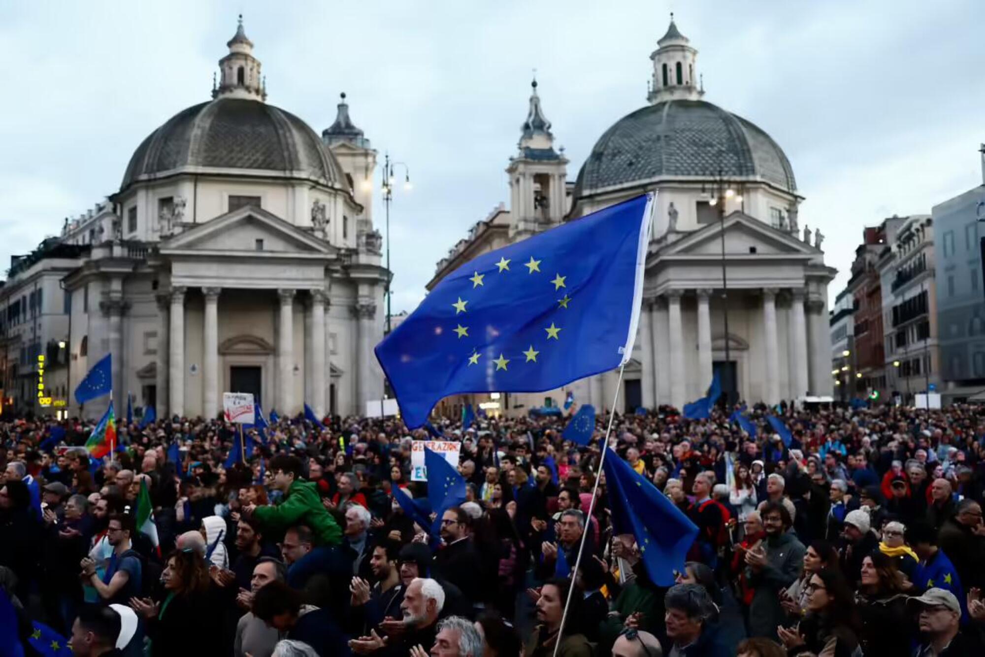 La manifestazione a Piazza del Popolo