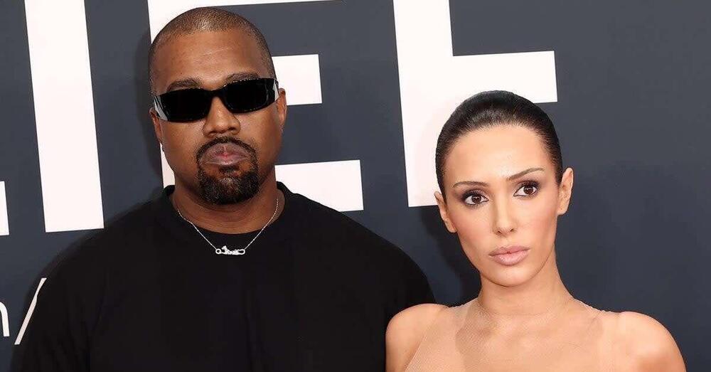 Bianca Censori come Michelle Comi, si &egrave; rifatta la vulva con Kanye West? Ecco gli indizi dopo che si &egrave; messa nuda ai Grammy. Ma che cos&rsquo;&egrave; la labioplastica, l&rsquo;intervento per un &ldquo;look Barbie&rdquo; l&agrave; sotto? Parola all&#039;esperto...