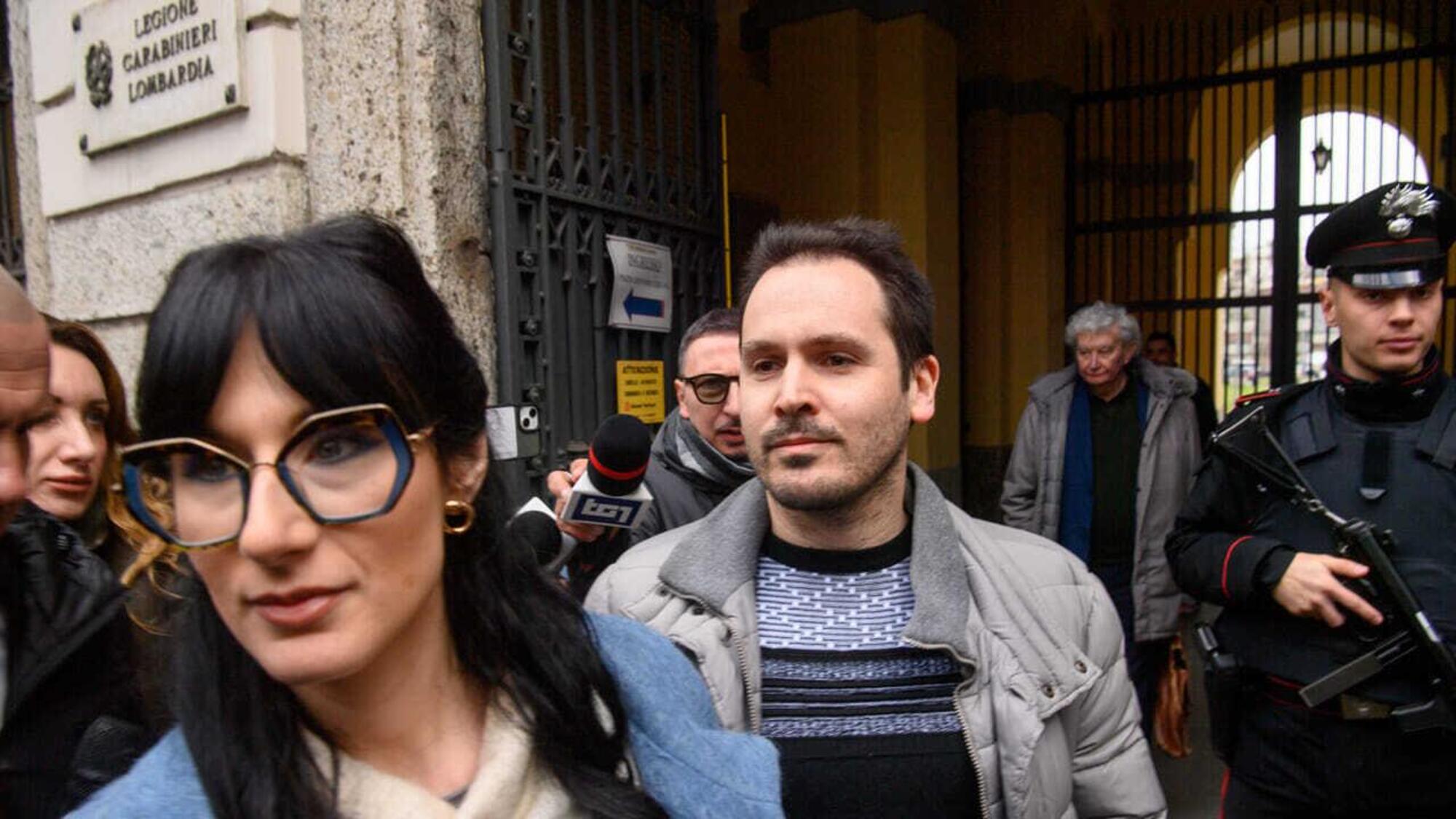 Andrea Sempio alla stazione dei carabinieri di Milano Porta Magenta