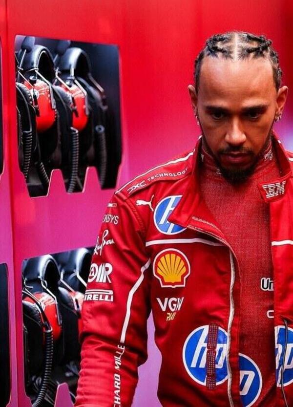 La Formula 1 &egrave; appena iniziata ma gi&agrave; piovono missili RAF su Lewis Hamilton: &ldquo;Ferrari &egrave; il tour d&rsquo;addio alla F1 per lui&rdquo;