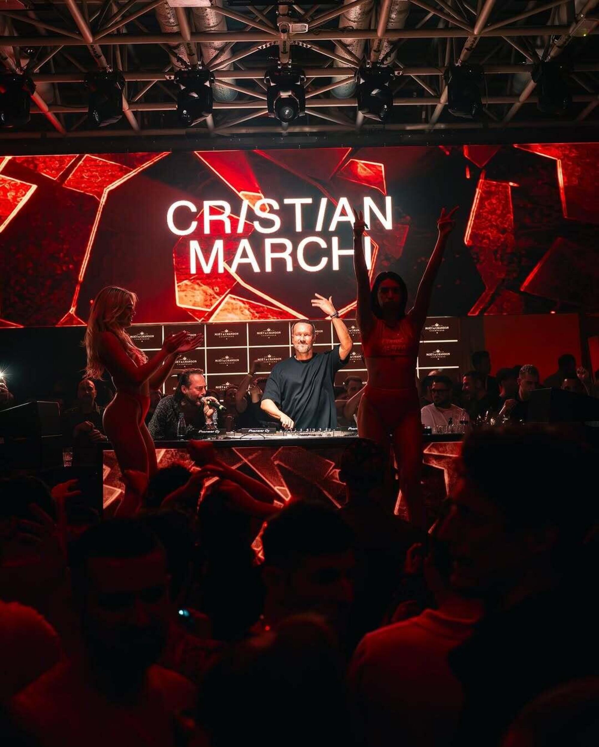 Dj Cristian Marchi in consolle