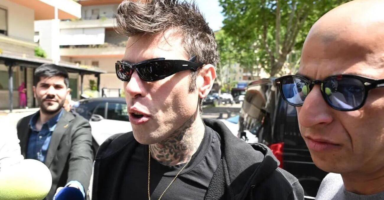 Caso ultras e Fedez, Giletti mostra la querela a &ldquo;Lo Stato delle cose&rdquo;: &ldquo;Diffamazione? Va dimostrata&rdquo;. E poi l&rsquo;esclusiva su Sara Papal&igrave;a di Pisto: &ldquo;Ndrangheta a Milano? Fa schifo. Gli amici del rapper? Bimbiminkia&hellip;&rdquo;. L&rsquo;intervista