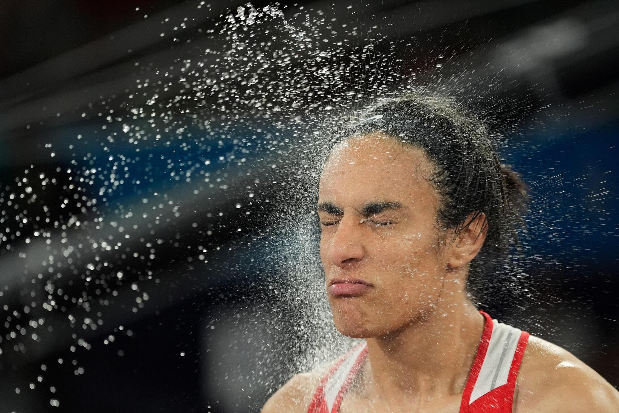 La pugile algerina medaglia d&#039;oro alle Olimpiadi di Parigi Imane Khelif