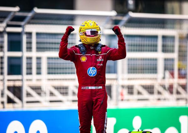 Lewis Hamilton, a Shanghai &egrave; storia: domina e conquista la prima vittoria in Ferrari, demolendo anche chi lo aveva criticato dopo l&rsquo;esordio: &ldquo;In tanti hanno blaterato, ma non sapevano nulla&rdquo;