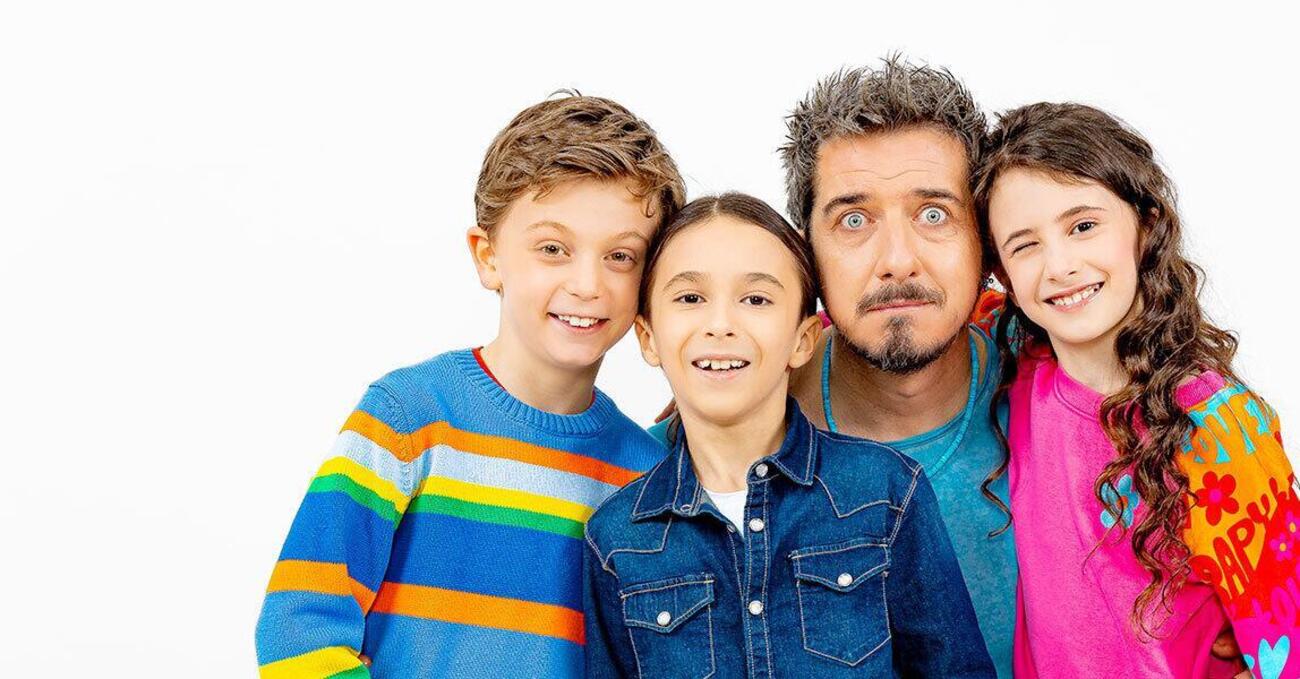 Paolo Ruffini &egrave; il poeta che non sapevamo di avere? Tra scoregge e puzza di piedi con i bambini sui social &egrave; l&#039;erede di Silvano Agosti con D&#039;Amore si vive. Altro che cinepanettoni...