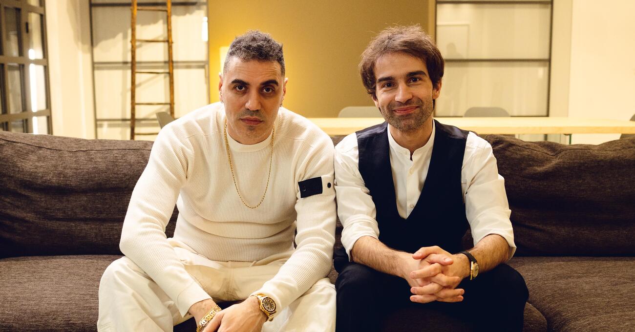 Marracash contro Fedez e Chiara Ferragni?  &ldquo;La vera truffa &egrave; la storia d&rsquo;amore&rdquo;. Nel podcast Fuori dalla Bolla con Oggiano difende l&#039;influencer: &ldquo;Fosse stato un uomo ci sarebbe stato questo accanimento?&rdquo;