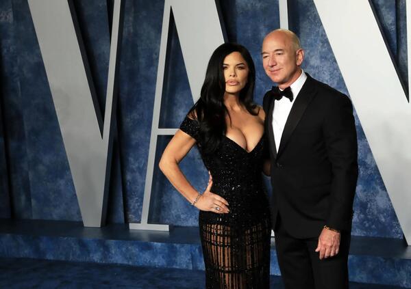 L&rsquo;ottimo Jeff Bezos si compra Venezia? Giusto, gli italiani sono addestrati dalla TV a impanare cotolette e cambiare cuscini. Altro che Cazzullo e il Paese del bello...