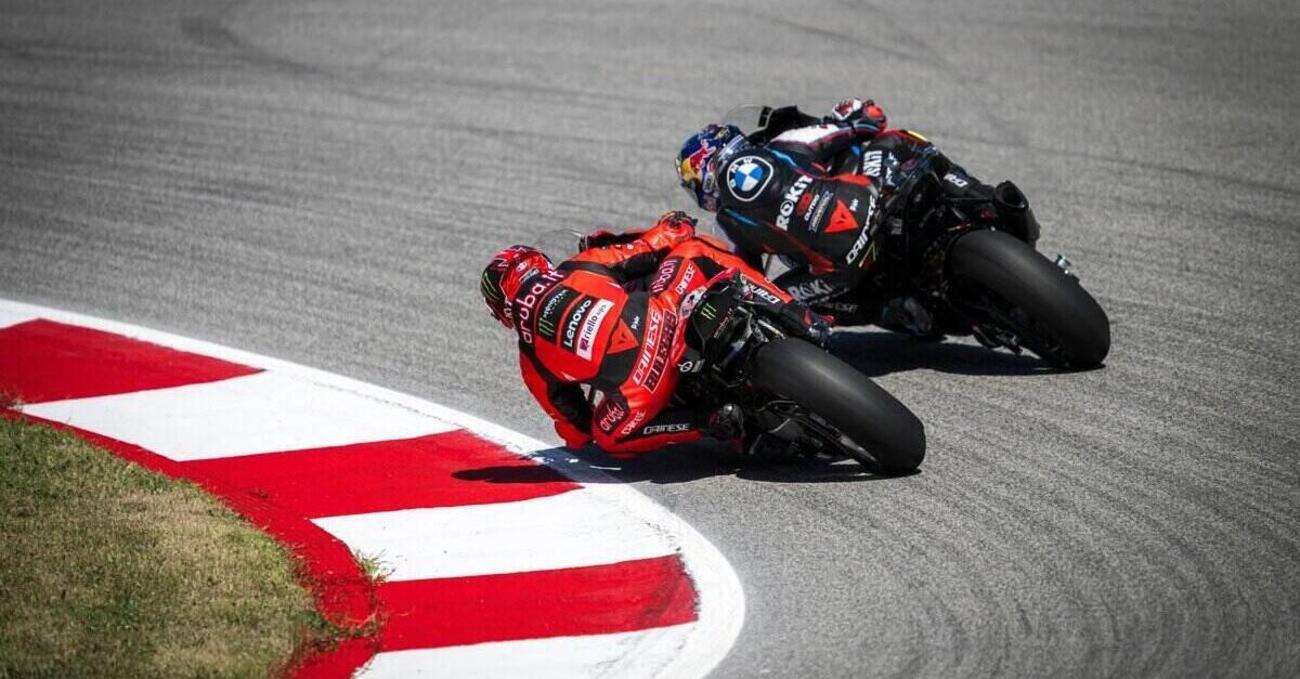 L&rsquo;hanno chiamato Round di Portimao perch&eacute; Festival della Carogna suonava male: Toprak, Bulega e il folle weekend della Superbike