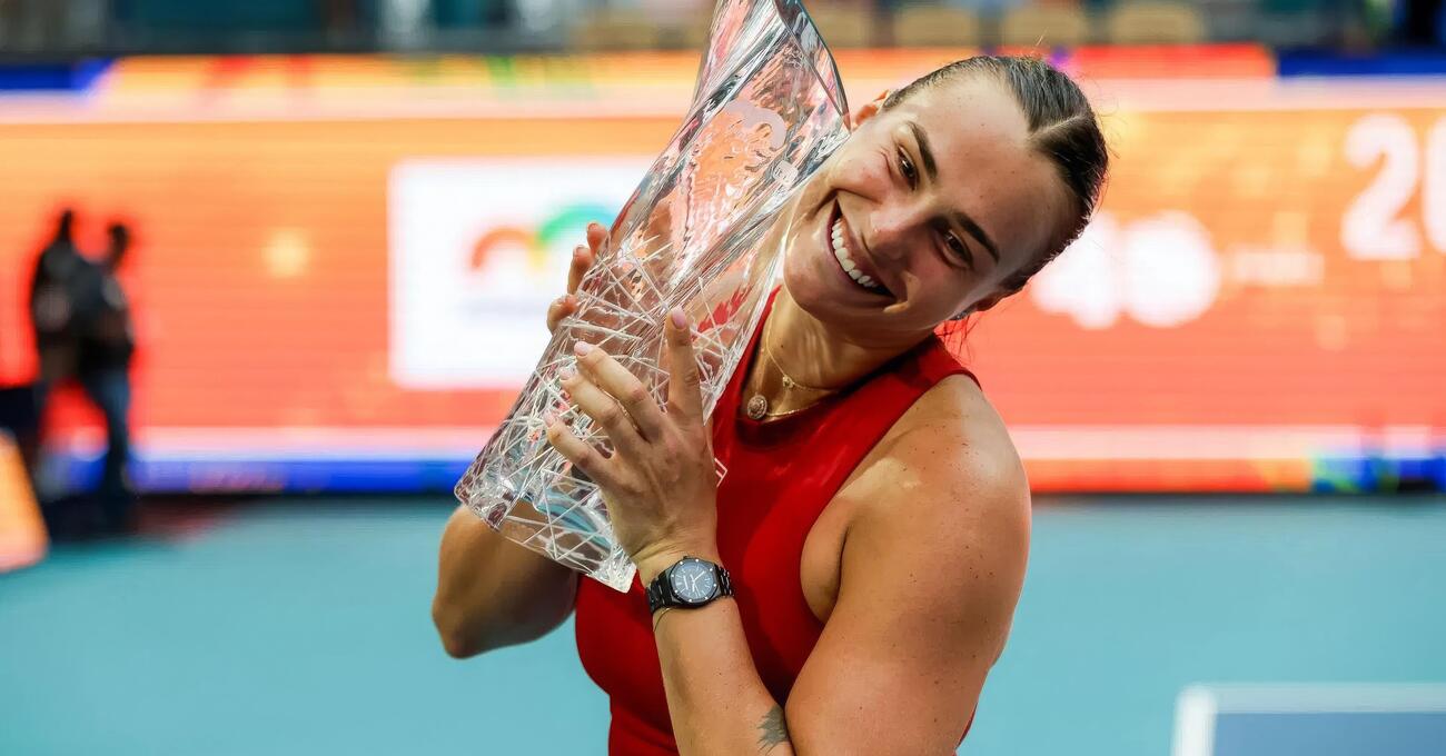 Ok Djokovic contro Mensik, ma com&rsquo;&egrave; messa Sabalenka che, distorcendo il campionismo gentile di Sinner con Zverev, si scusa con Pegula per averla battuta? &ldquo;Se potessi dividerei con te il premio&rdquo;. Ma puoi, Aryna, fai partire il bonifico&hellip;