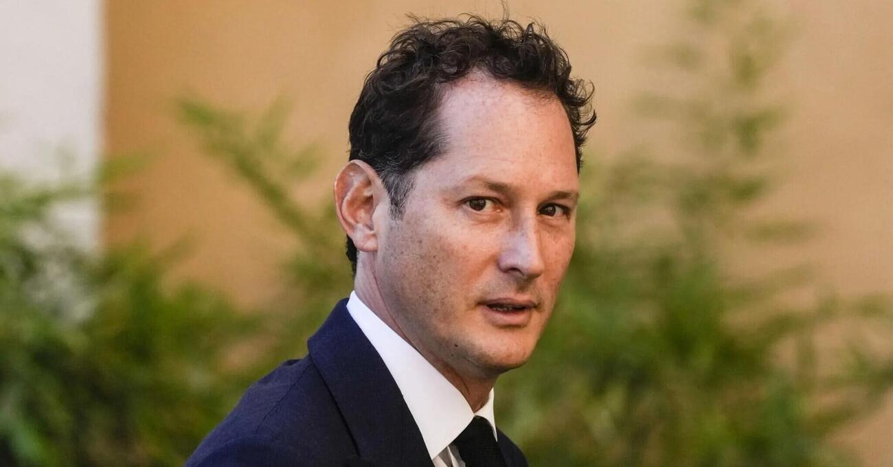 Elkann, che ci fai con Gedi, La Repubblica e La Stampa? Ceretti nuovo presidente, ma i numeri parlano chiaro: una svalutazione di 46 milioni dal 2023. E si pensa a investimenti dall&rsquo;estero...