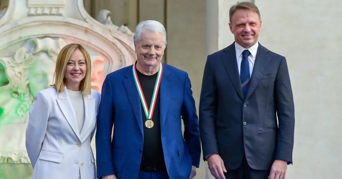 Il critico Edoardo Raspelli stronca il premio Maestri dell&#039;Arte della Cucina Italiana: &quot;Arriviamo ultimi&quot;. I premiati? &quot;Meglio altri nomi&quot;. E attacca Iginio Massari: &ldquo;Ormai &egrave; un influencer&hellip;&rdquo;