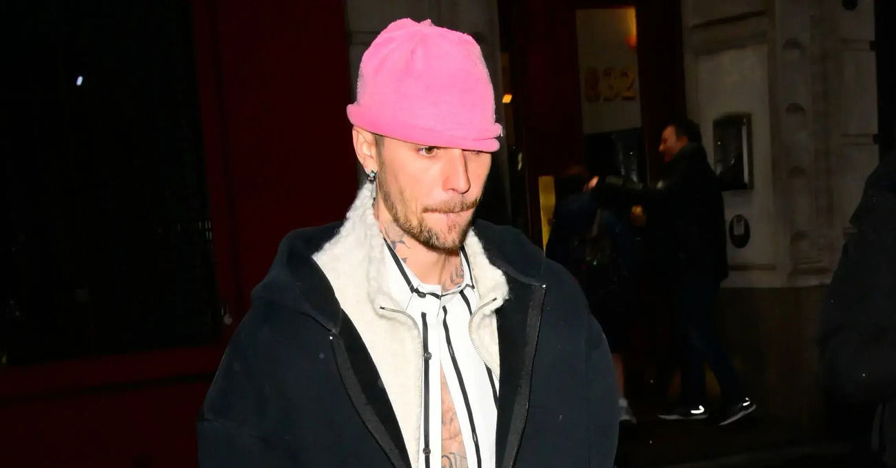 Che caz*o succede a Justin Bieber? Non mangia, non dorme e mansa sms strani. L&#039;allarme della moglie: &ldquo;Potrebbe suicidarsi come Liam Payne&rdquo;. Ma c&#039;entra lo scandalo P Diddy?