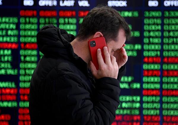 Dazi di Trump e crolli in Borsa? Niente panico (per UniCredit e Mediolanum): &egrave; il momento di investire sulle banche (secondo le banche...)