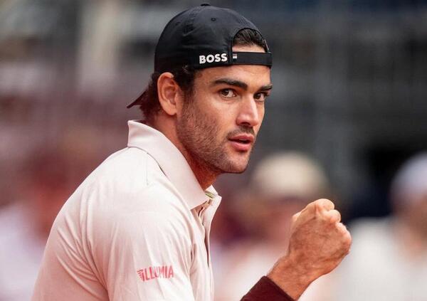 Berrettini e l&#039;importanza del &ldquo;pezzo di carta&rdquo;: cos&#039;&egrave; la storia del pizzino che ha aiutato Matteo a battere Zverev a Montecarlo?