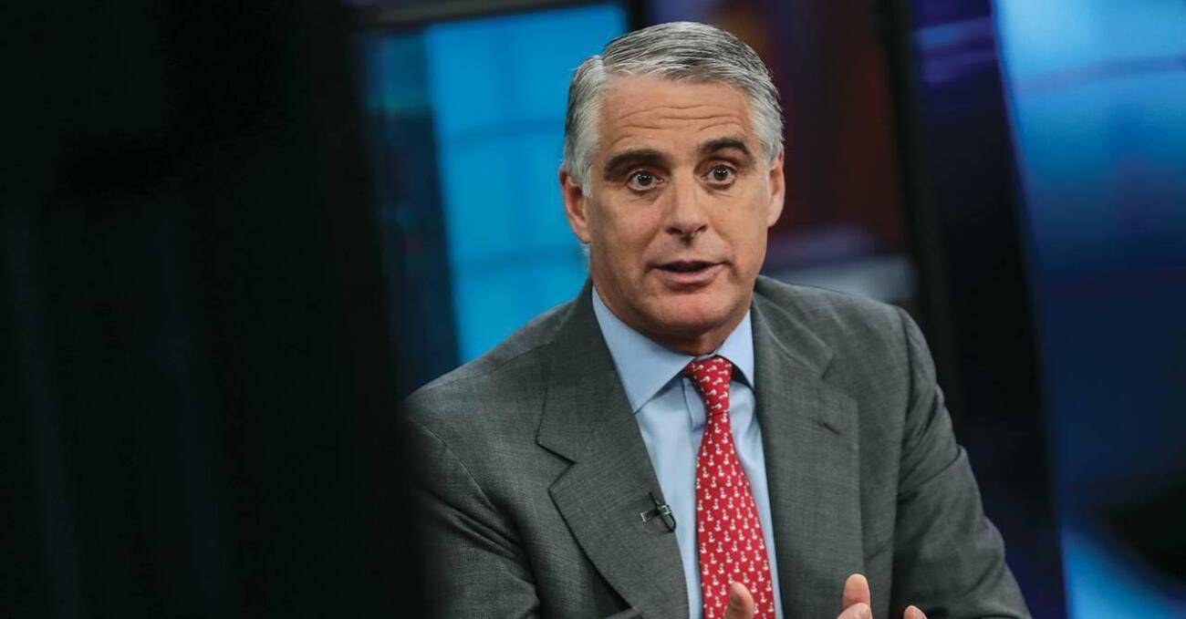 Orcel (UniCredit) &quot;gabbato&quot; da Descalzi (Eni) nella classifica dei top manager. Sul podio anche Messina (Intesa Sanpaolo) Ma chi scala pi&ugrave; posizioni &egrave; un ex ministro...