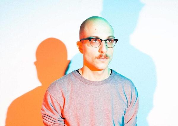 Abbiamo ascoltato post mortem, il nuovo album de I Cani, ma com&rsquo;&egrave;? &Egrave; davvero il capolavoro generazionale che tutti sperano? Ve lo spieghiamo noi...