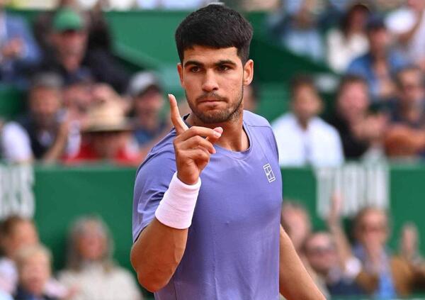 Montecarlo, Musetti fa il Sinner e si gode: De Minaur ko. Finale con Alcaraz per un montepremi record. Ma cosa c&#039;entra Djokovic? 