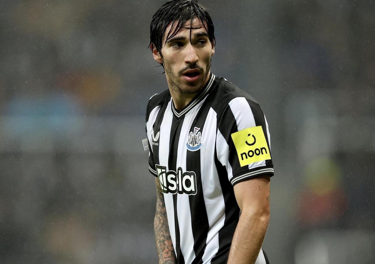 La rassegna stampa dei giornali italiani sul calcio scommesse &egrave; ridicola. Fagioli e Tonali sono dei mostri, ma l&rsquo;istigazione al gioco d&rsquo;azzardo &egrave; continua. E nessuno lo fa notare perch&eacute; tutti ci mangiano&hellip; 