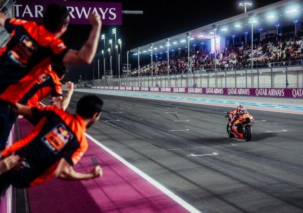 Acosta s&rsquo;&egrave; inca*zato pi&ugrave; di Vinales per il podio tolto a KTM. E Bastianini: &ldquo;Non posso dire altro, ma la moto di Maverick&hellip;&rdquo;