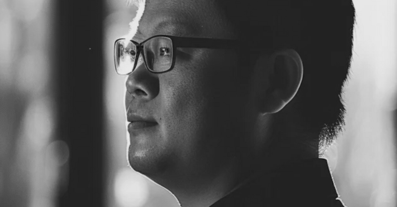 Abbiamo letto &ldquo;Ipnocrazia&rdquo; di Jianwei Xun (Tlon): com&rsquo;&egrave;? Ecco come Musk e Trump ci tengono in ipnosi (e l&rsquo;unica resistenza intellettuale &egrave; il &ldquo;lucidismo&rdquo;) 