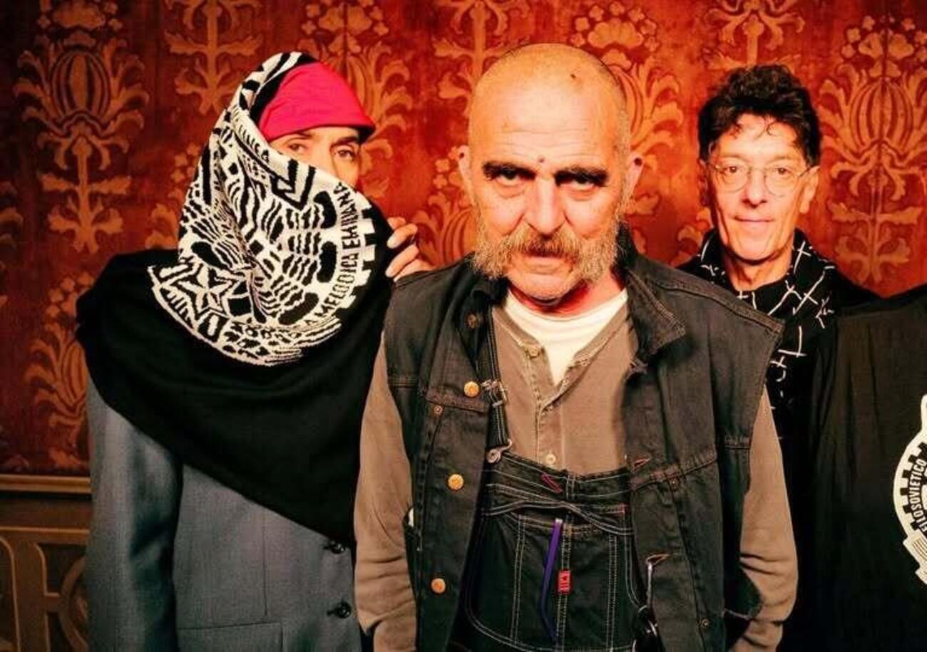 Perch&eacute; i Cccp- Fedeli alla linea non suonano pi&ugrave; al Circo Massimo? E i biglietti del concerto su Ticketone? Cambio location e data (sempre a Roma). I fan delusi: &quot;Non hanno venduto abbastanza...&quot;