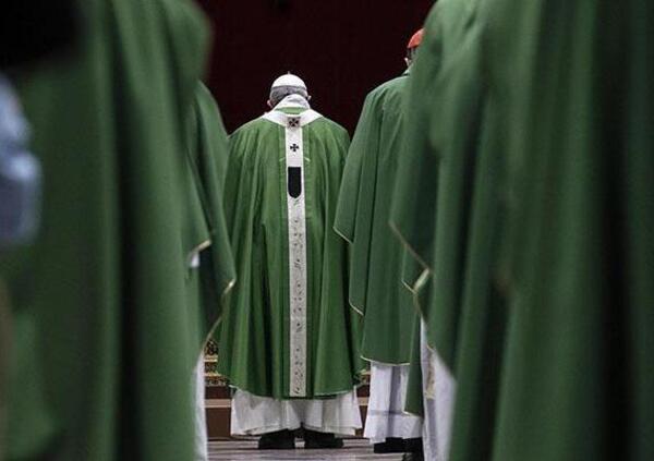 SAN PAOLO? ALL&#039;INFERNO. Un altro prete accusato di molestie e abusi sui minori: ai domiciliari. Ma la Chiesa ha tentato ancora di insabbiare tutto?