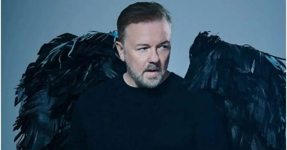 Ricky Gervais per la prima volta in Italia con Mortality, ma quanto costano i biglietti? Tanto, ma rispetto a comici italiani come Enrico Brignano e Angelo Duro il prezzo &egrave; giusto e vi spieghiamo perch&eacute;