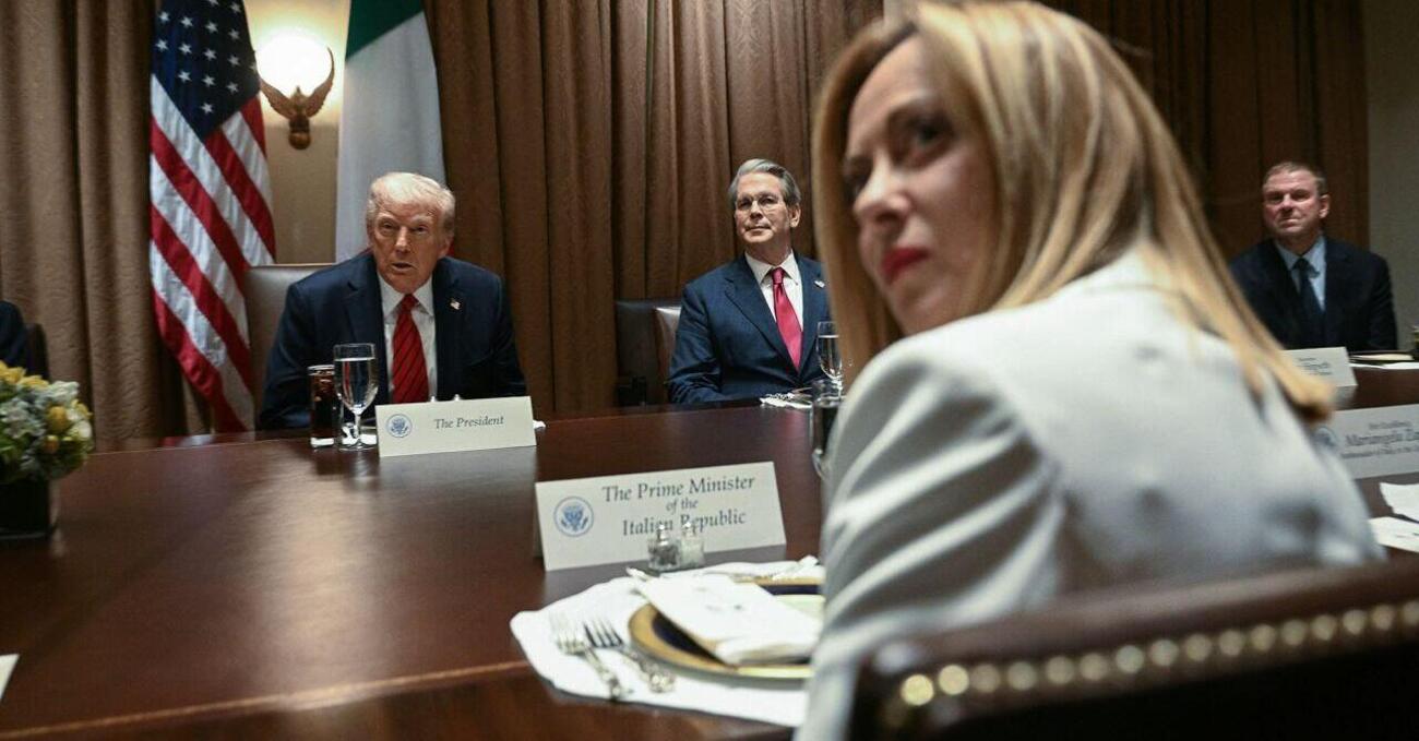 &quot;SHE IS GREAT!&quot;, MA PER CHI? Dopo l&rsquo;incontro tra Giorgia Meloni e Donald Trump abbiamo pi&ugrave; domande che risposte. Ma una le supera tutte: chi ha fregato chi?