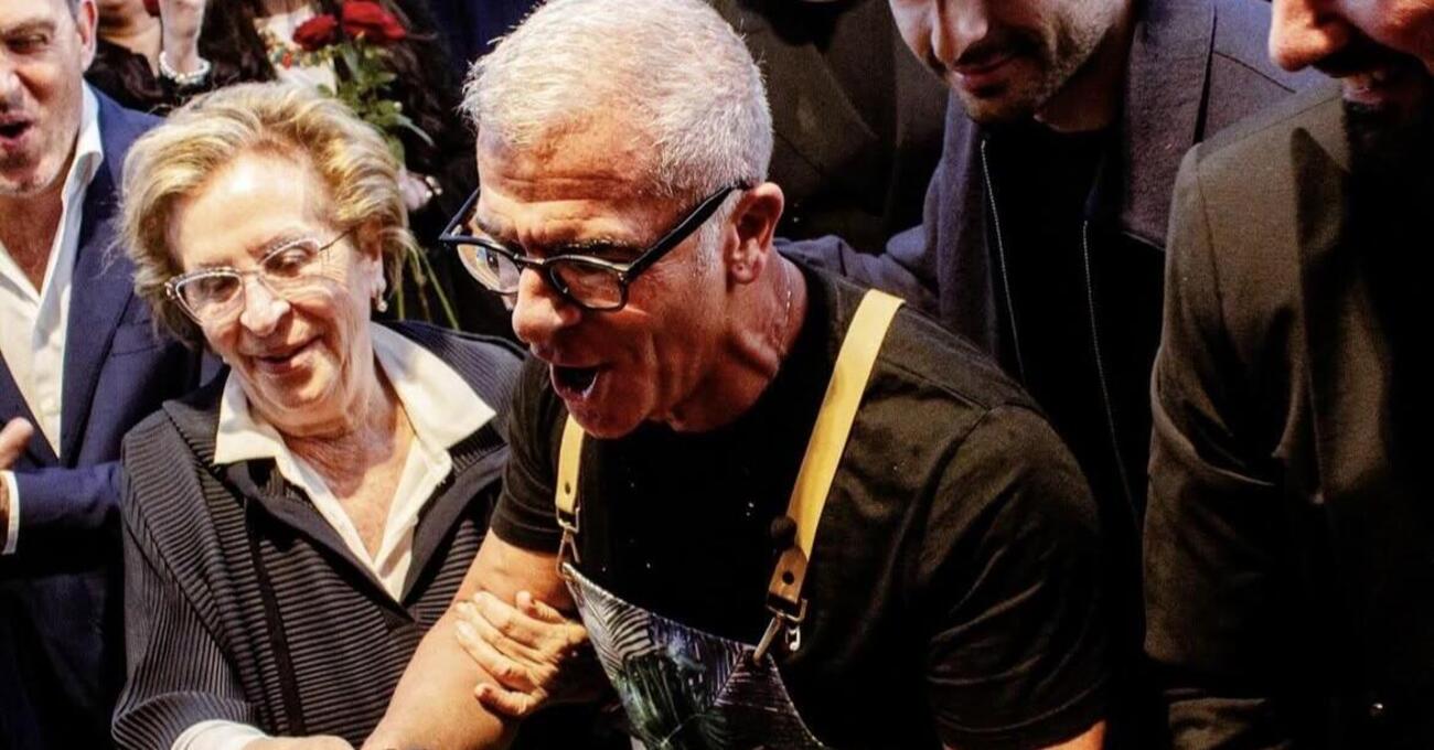 Siamo stati all&#039;inaugurazione dell&#039;Osteria da Fiorella by Max Mariola a Napoli, ma com&#039;era? Tra selfie, spumante, cacio e pepe (niente carbonara) e la promessa di un men&ugrave; da 30 euro ci ha svelato il piatto che dedicherebbe a MOW&hellip;