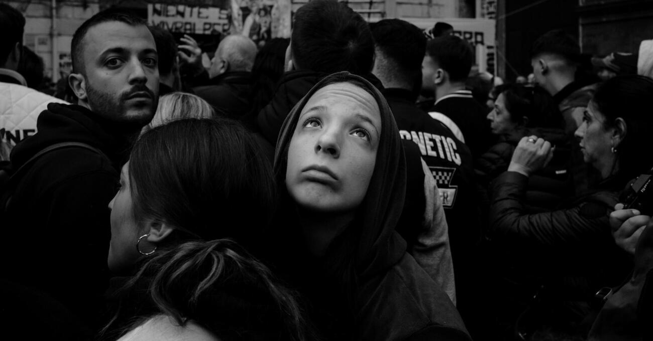 Reportage da Napoli, ecco il nostro viaggio fra rabbia e lacrime, sete di giustizia e fallimento sociale. I casi di Santo Romano e Francesco Pio Maimone: le interviste alle madri