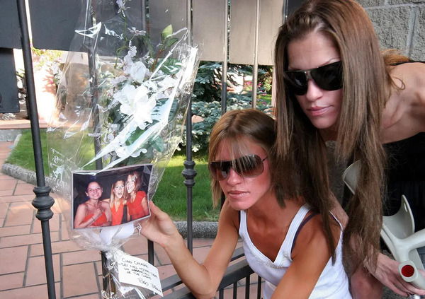 Omicidio Poggi, Chiara stava indagando sui pedofili? Le rivelazioni delle cugine Paola e Stefania Cappa e quelle ricerche inquietanti online: &quot;Pedofilia, anoressia, morti sospette&quot;. C&#039;&egrave; un segreto in famiglia? 