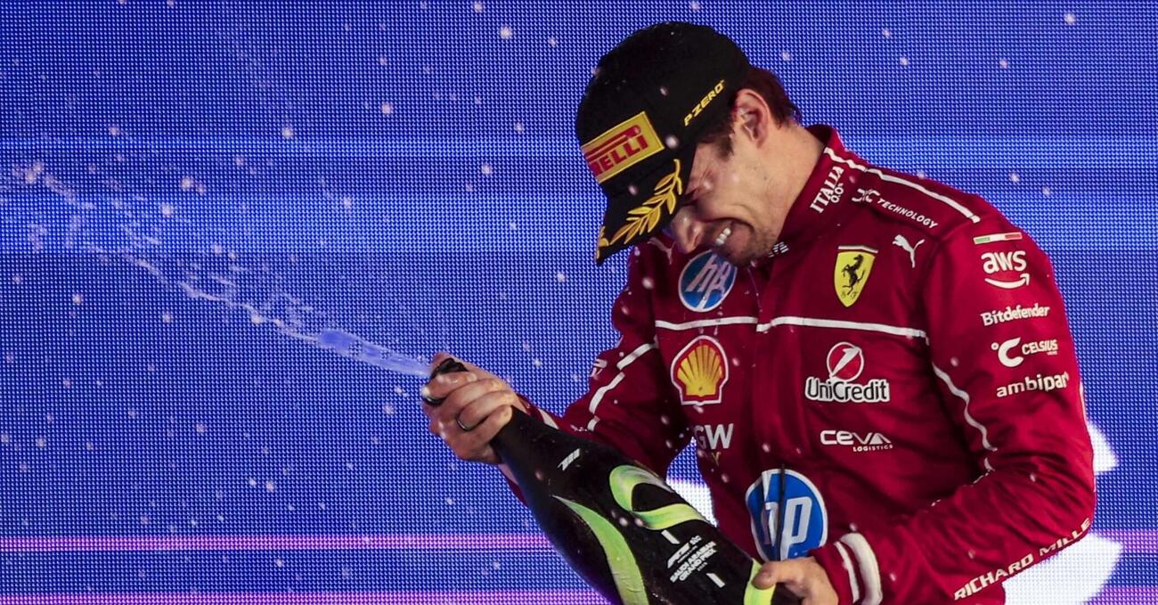 Fermi tutti, ma questo Charles Leclerc &egrave; da mondiale? L&rsquo;arrivo di Lewis Hamilton lo dimostra: adesso serve solo una Ferrari all&rsquo;altezza