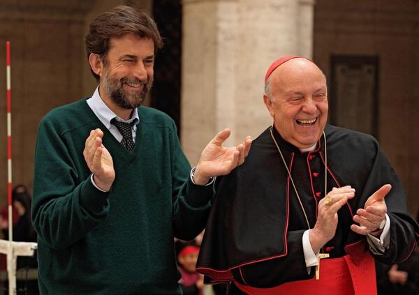 Conclave in tv &egrave; l&#039;ideale dopo la morte di papa Francesco? No, meglio Habemus Papam: abbiamo visto il film da Oscar con Ralph Fiennes e vi spieghiamo perch&eacute; &egrave; pi&ugrave; attuale quello di Nanni Moretti