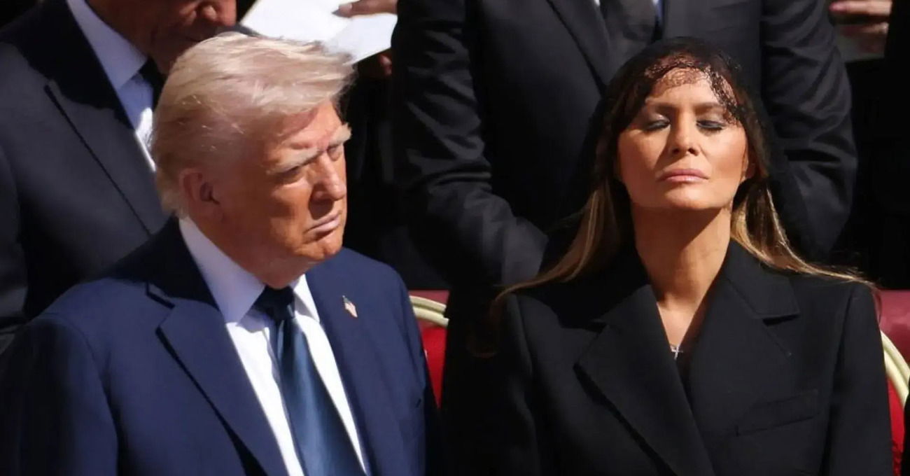 Come ci si veste per il funerale di un Papa? Ecco gli outfit dei potenti per Francesco: da Donald e Melania Trump a Giorgia Meloni e&hellip; E perch&eacute; spuntano i veli neri e non vale il &ldquo;privilegio del bianco&rdquo;?