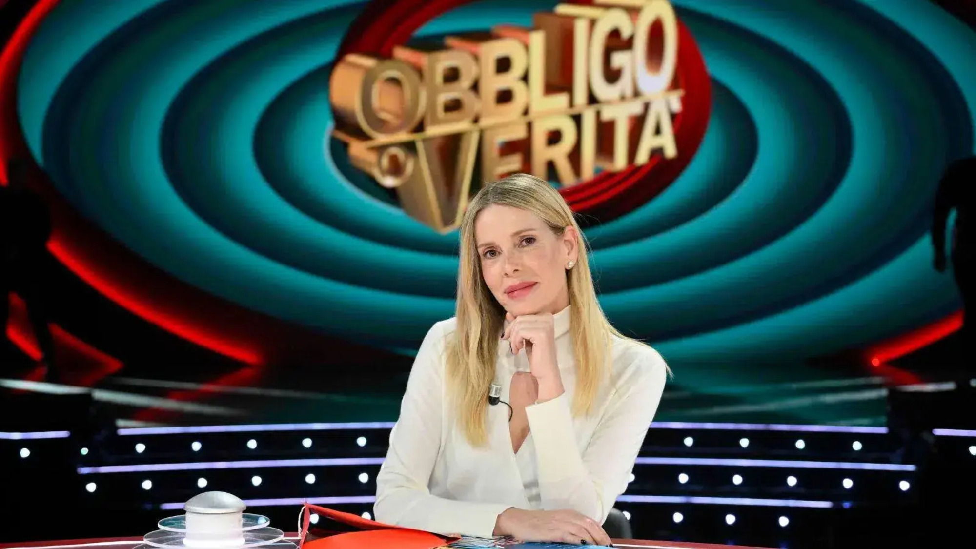 Alessia Marcuzzi obbligo verità rai 2