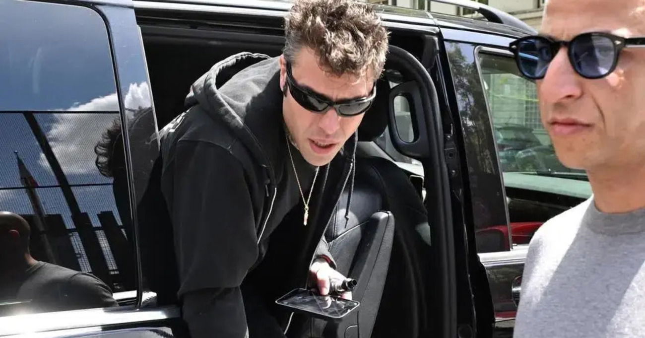 Caso ultras e Fedez a &ldquo;Lo Stato delle cose&rdquo;. L&rsquo;ex Ferragnez attacca Giletti: &ldquo;Luca Lucci? Anche Massimo ha amici pregiudicati&rdquo;. Si riferisce a Corona? E su Tony Effe e la rissa in Sardegna&hellip;