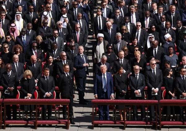 Funerali di Papa Francesco, ok, chi &egrave; Gerardo Capozza, &ldquo;Gentiluomo di Sua Santit&agrave;&rdquo; che ha accolto i potenti della Terra a San Pietro? Dal lavoro con Berlusconi, Monti, Letta, Renzi e Conte (e altri) a&hellip;