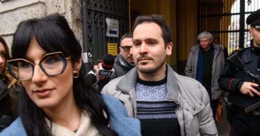 Omicidio Poggi, IL PASSATO OSCURO di Andrea Sempio: la passione per i pugnali, il demonio e i riti magici. E se non fosse Alberto Stasi l&rsquo;assassino di Chiara ma lui? E quell&rsquo;inquietante scontrino conservato come alibi anche se&hellip;