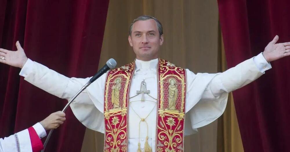 IL PROSSIMO PAPA SAR&Agrave; BELLISSIMO: dopo Francesco potrebbe esserci un &ldquo;The Young Pope&rdquo; come Jude Law? Ecco perch&eacute; neanche in Vaticano (e al Conclave?) bisogna sottovalutare il fattore estetico