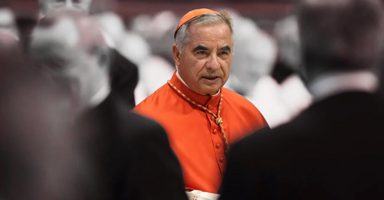 Conclave, il documento di Papa Francesco contro il cardinale Becciu &egrave; falso? La bomba di Bisignani: &ldquo;E se qualcuno avesse approfittato della sua malattia per fargli firmare la lettera?&rdquo;