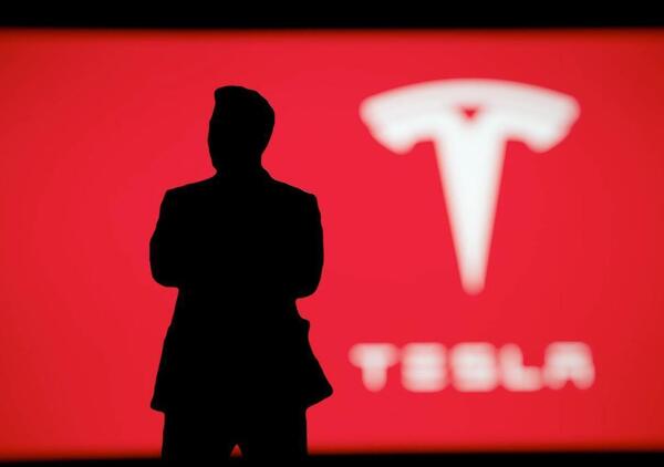 Perch&eacute; Tesla, che vende meno auto di Toyota e Mercedes, in Borsa vale di pi&ugrave;? Crediti normativi, crollo dell&#039;utile e sondaggi taroccati. Ma fino a quando Elon Musk coprir&agrave; le mancanze dell&#039;azienda?