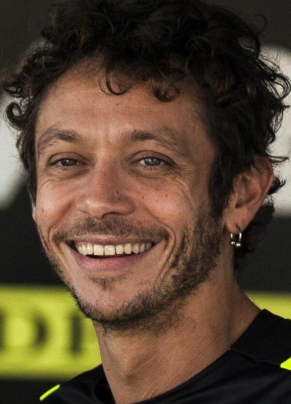 Mai dire Marquez! O no? Signori, eccovi le perle di Valentino Rossi al PoretCast oltre la (solita) rivalit&agrave;: &quot;I piloti? Tutte teste di ca*zo&quot;