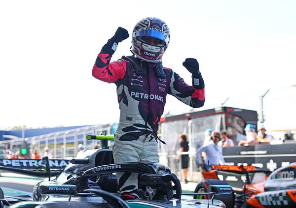 CLAMOROSO NO LOOK DI KIMI ANTONELLI! Pole stratosferica a Miami e manco conosceva la pista: signori, questa &egrave; arte