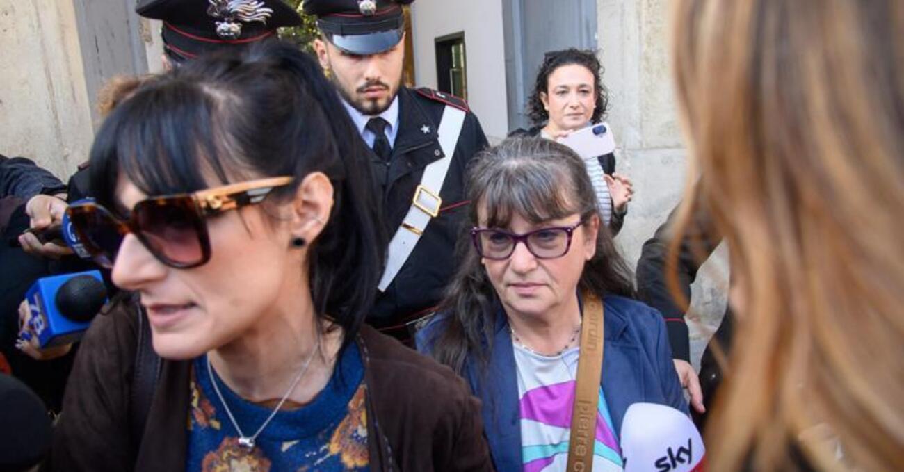 Omicidio Chiara Poggi, UCCISA DA ANDREA SEMPIO? La testimonianza del vigile del fuoco che potrebbe far crollare il suo alibi: la madre sa che il figlio il giorno del delitto non &egrave; mai uscito da Garlasco? E quell&rsquo;inquietante scontrino del parcheggio che&hellip;